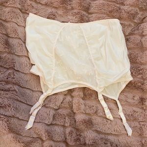 Simone Perele garter panty Ingenue collection